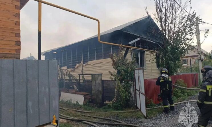 В Уфе бабушка спасла из огня троих внуков